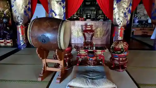 竜渕寺の本殿・本堂