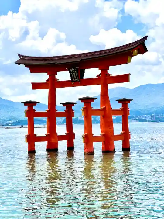 厳島神社(広島県)