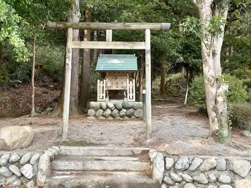 紀師神社の末社