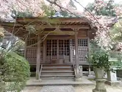 三角寺の本殿