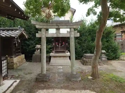 春日神社の末社