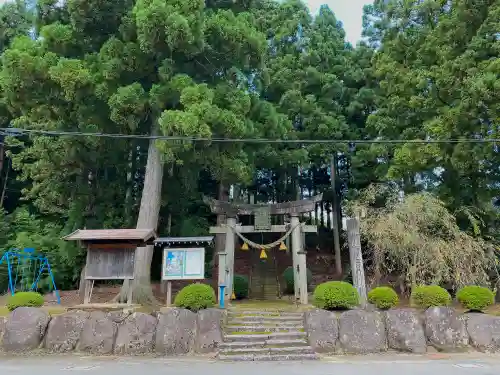 遠賀神社の鳥居