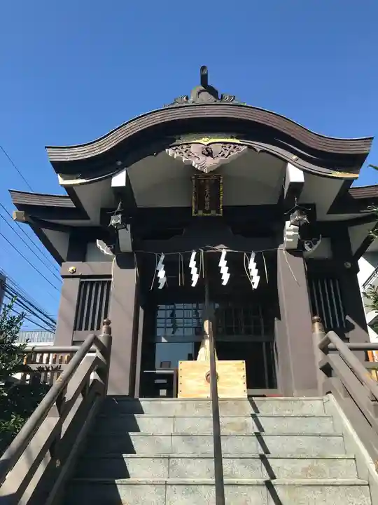 神楽坂若宮八幡神社の本殿・本堂