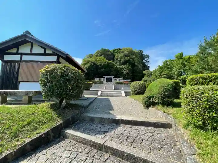 天武天皇・持統天皇陵(檜隈大内陵)(奈良県)