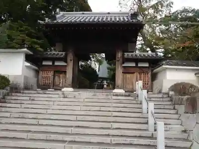 月山寺の山門・神門