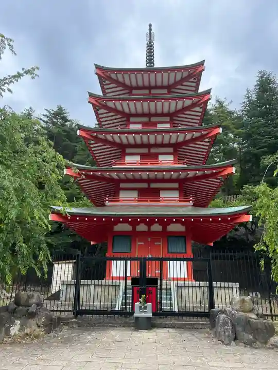 新倉富士浅間神社(山梨県)