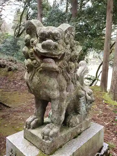 下村八幡社の狛犬