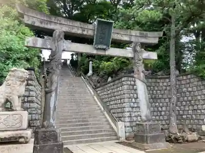品川神社の鳥居
