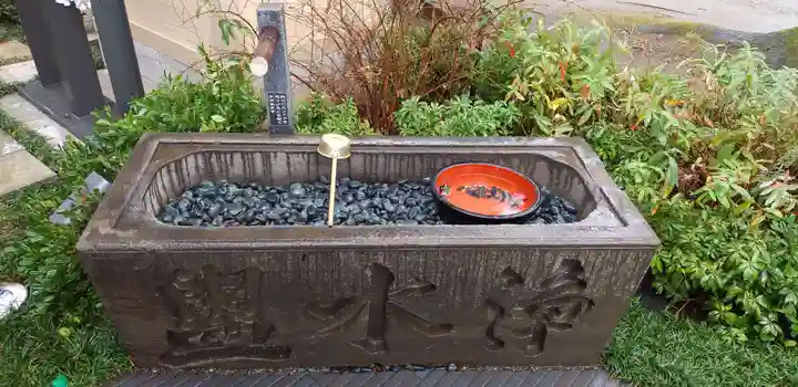 増上寺塔頭 三縁山 宝珠院の手水舎