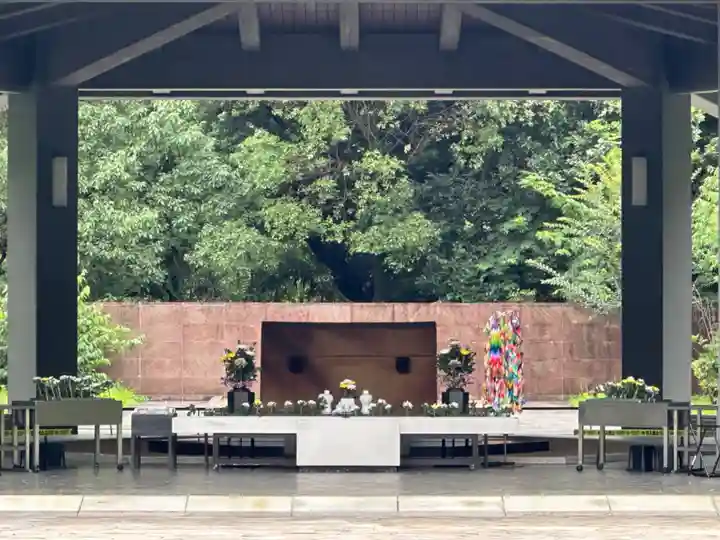 千鳥ヶ淵戦没者墓苑(東京都)