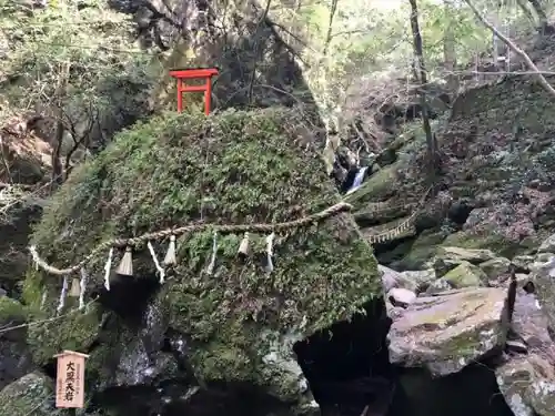 大本山七宝瀧寺の建物その他