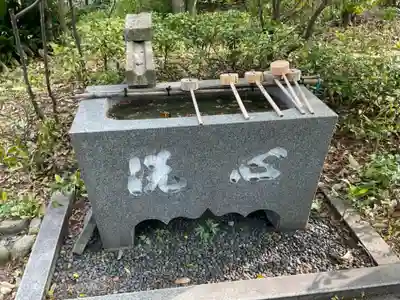 泉増院の手水舎