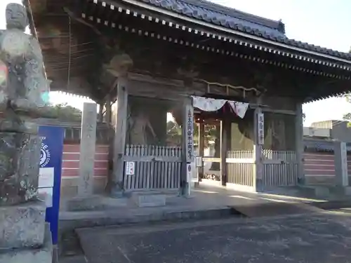 與田寺の山門