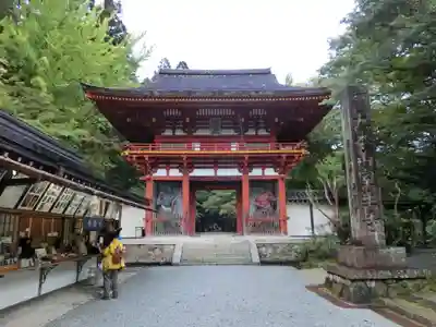 室生寺の山門・神門