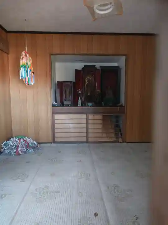 日影堂の{uncategorized: "未分類", other: "その他", undefined: "問題あり", building: "その他建物", grave: "お墓", sacred_gate: "鳥居", guardian: "狛犬", statue: "像", buddha: "仏像", history: "歴史", nature: "自然", garden: "庭園", animal: "動物", pagoda: "塔", temizu: "手水舎", mountain_gate: "山門・神門", sanctuary: "本殿・本堂", subordinate: "末社・摂社", art: "芸術", scenery: "景色", jizo: "地蔵", ema: "絵馬", goshuin: "御朱印", omikuji: "おみくじ", items: "授与品その他", amulet: "お守り", goshuincho: "御朱印帳", eats: "食事", festival: "お祭り", votive_dance: "神楽", shichigosan: "七五三参", wedding: "結婚式", experience: "体験その他", initially: "初詣", around: "周辺", anti_infection: "感染症対策"}