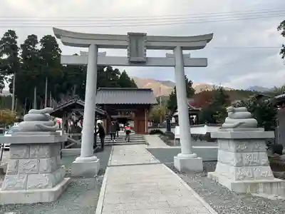 阿蘇白水龍神權現～白蛇神社～(熊本県)