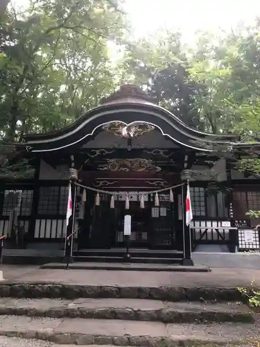 新屋山神社の本殿・本堂