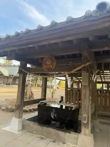 鶴谷八幡宮の{uncategorized: "未分類", other: "その他", undefined: "問題あり", building: "その他建物", grave: "お墓", sacred_gate: "鳥居", guardian: "狛犬", statue: "像", buddha: "仏像", history: "歴史", nature: "自然", garden: "庭園", animal: "動物", pagoda: "塔", temizu: "手水舎", mountain_gate: "山門・神門", sanctuary: "本殿・本堂", subordinate: "末社・摂社", art: "芸術", scenery: "景色", jizo: "地蔵", ema: "絵馬", goshuin: "御朱印", omikuji: "おみくじ", items: "授与品その他", amulet: "お守り", goshuincho: "御朱印帳", eats: "食事", festival: "お祭り", votive_dance: "神楽", shichigosan: "七五三参", wedding: "結婚式", experience: "体験その他", initially: "初詣", around: "周辺", anti_infection: "感染症対策"}