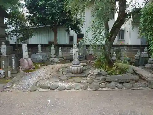 新光寺のその他建物