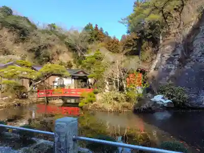 大谷寺の{uncategorized: "未分類", other: "その他", undefined: "問題あり", building: "その他建物", grave: "お墓", sacred_gate: "鳥居", guardian: "狛犬", statue: "像", buddha: "仏像", history: "歴史", nature: "自然", garden: "庭園", animal: "動物", pagoda: "塔", temizu: "手水舎", mountain_gate: "山門・神門", sanctuary: "本殿・本堂", subordinate: "末社・摂社", art: "芸術", scenery: "景色", jizo: "地蔵", ema: "絵馬", goshuin: "御朱印", omikuji: "おみくじ", items: "授与品その他", amulet: "お守り", goshuincho: "御朱印帳", eats: "食事", festival: "お祭り", votive_dance: "神楽", shichigosan: "七五三参", wedding: "結婚式", experience: "体験その他", initially: "初詣", around: "周辺", anti_infection: "感染症対策"}