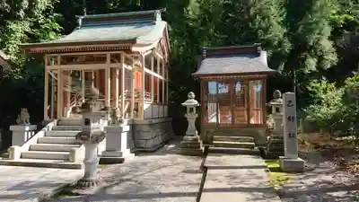 金剱宮の末社・摂社