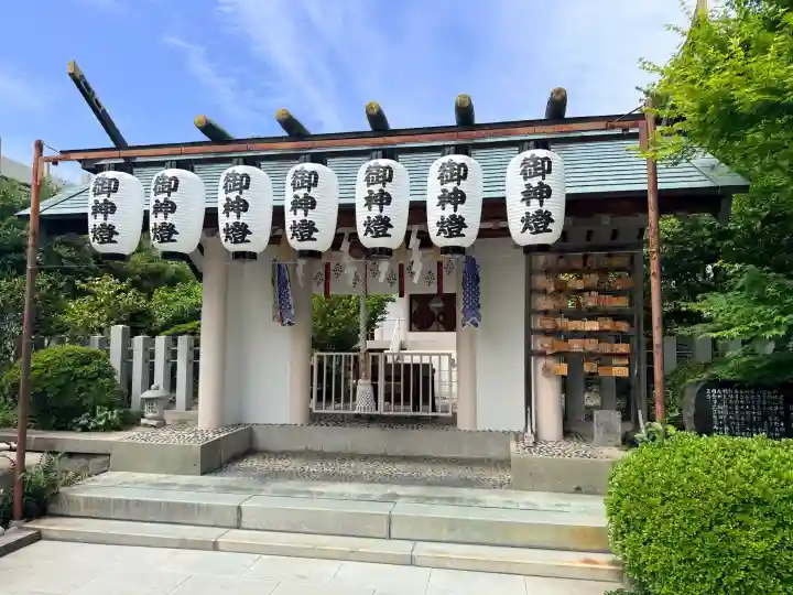 徳王稲荷社・金刀比羅社の{uncategorized: "未分類", other: "その他", undefined: "問題あり", building: "その他建物", grave: "お墓", sacred_gate: "鳥居", guardian: "狛犬", statue: "像", buddha: "仏像", history: "歴史", nature: "自然", garden: "庭園", animal: "動物", pagoda: "塔", temizu: "手水舎", mountain_gate: "山門・神門", sanctuary: "本殿・本堂", subordinate: "末社・摂社", art: "芸術", scenery: "景色", jizo: "地蔵", ema: "絵馬", goshuin: "御朱印", omikuji: "おみくじ", items: "授与品その他", amulet: "お守り", goshuincho: "御朱印帳", eats: "食事", festival: "お祭り", votive_dance: "神楽", shichigosan: "七五三参", wedding: "結婚式", experience: "体験その他", initially: "初詣", around: "周辺", anti_infection: "感染症対策"}