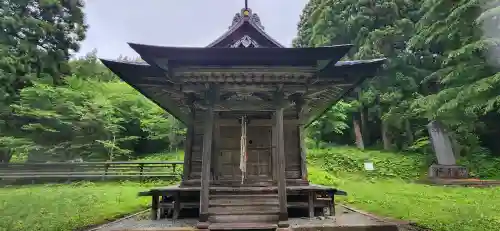 子安大明神の本殿・本堂