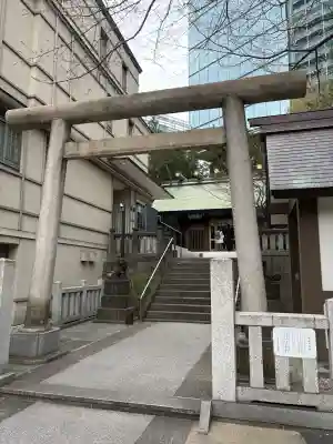  六本木天祖神社の{uncategorized: "未分類", other: "その他", undefined: "問題あり", building: "その他建物", grave: "お墓", sacred_gate: "鳥居", guardian: "狛犬", statue: "像", buddha: "仏像", history: "歴史", nature: "自然", garden: "庭園", animal: "動物", pagoda: "塔", temizu: "手水舎", mountain_gate: "山門・神門", sanctuary: "本殿・本堂", subordinate: "末社・摂社", art: "芸術", scenery: "景色", jizo: "地蔵", ema: "絵馬", goshuin: "御朱印", omikuji: "おみくじ", items: "授与品その他", amulet: "お守り", goshuincho: "御朱印帳", eats: "食事", festival: "お祭り", votive_dance: "神楽", shichigosan: "七五三参", wedding: "結婚式", experience: "体験その他", initially: "初詣", around: "周辺", anti_infection: "感染症対策"}