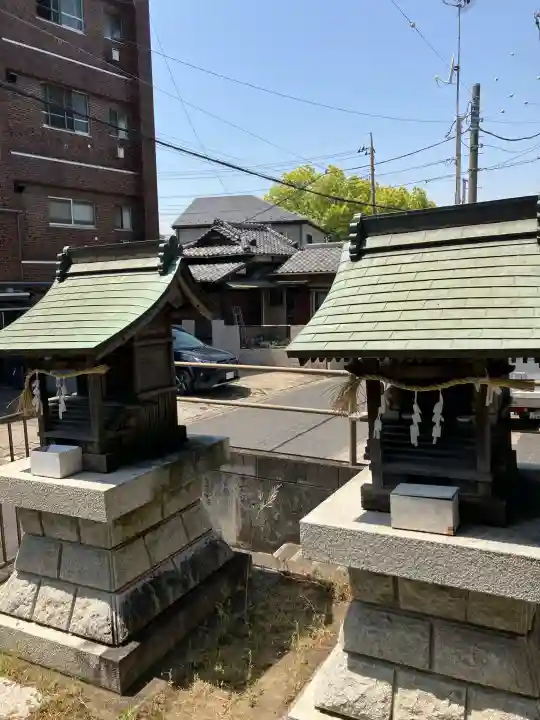 浅間神社の{uncategorized: "未分類", other: "その他", undefined: "問題あり", building: "その他建物", grave: "お墓", sacred_gate: "鳥居", guardian: "狛犬", statue: "像", buddha: "仏像", history: "歴史", nature: "自然", garden: "庭園", animal: "動物", pagoda: "塔", temizu: "手水舎", mountain_gate: "山門・神門", sanctuary: "本殿・本堂", subordinate: "末社・摂社", art: "芸術", scenery: "景色", jizo: "地蔵", ema: "絵馬", goshuin: "御朱印", omikuji: "おみくじ", items: "授与品その他", amulet: "お守り", goshuincho: "御朱印帳", eats: "食事", festival: "お祭り", votive_dance: "神楽", shichigosan: "七五三参", wedding: "結婚式", experience: "体験その他", initially: "初詣", around: "周辺", anti_infection: "感染症対策"}