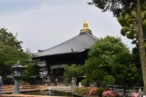 霊山寺の本殿・本堂
