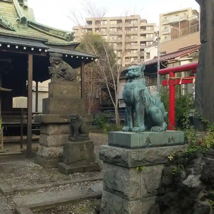 寄木神社の狛犬