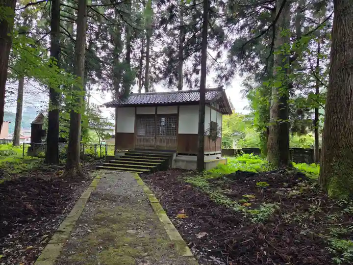 雄山神社中宮祈願殿(富山県)