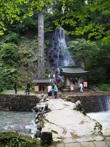 出羽神社(出羽三山神社)～三神合祭殿～のその他建物