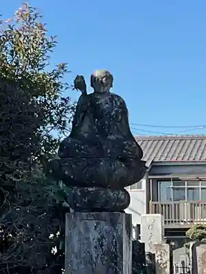 常保寺の像