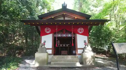 宝登山神社の末社