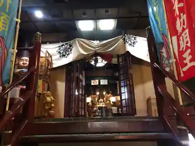 三瀧山不動院の本殿・本堂