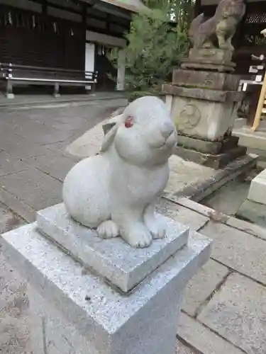 岡崎神社の狛犬