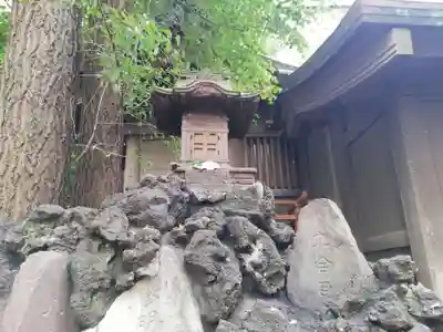 稲荷鬼王神社の末社・摂社