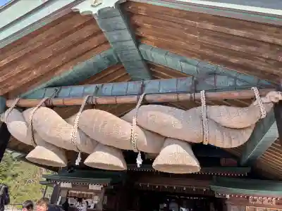 出雲大社の{uncategorized: "未分類", other: "その他", undefined: "問題あり", building: "その他建物", grave: "お墓", sacred_gate: "鳥居", guardian: "狛犬", statue: "像", buddha: "仏像", history: "歴史", nature: "自然", garden: "庭園", animal: "動物", pagoda: "塔", temizu: "手水舎", mountain_gate: "山門・神門", sanctuary: "本殿・本堂", subordinate: "末社・摂社", art: "芸術", scenery: "景色", jizo: "地蔵", ema: "絵馬", goshuin: "御朱印", omikuji: "おみくじ", items: "授与品その他", amulet: "お守り", goshuincho: "御朱印帳", eats: "食事", festival: "お祭り", votive_dance: "神楽", shichigosan: "七五三参", wedding: "結婚式", experience: "体験その他", initially: "初詣", around: "周辺", anti_infection: "感染症対策"}