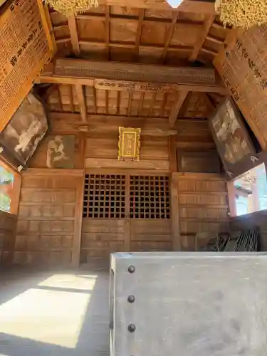細石神社の{uncategorized: "未分類", other: "その他", undefined: "問題あり", building: "その他建物", grave: "お墓", sacred_gate: "鳥居", guardian: "狛犬", statue: "像", buddha: "仏像", history: "歴史", nature: "自然", garden: "庭園", animal: "動物", pagoda: "塔", temizu: "手水舎", mountain_gate: "山門・神門", sanctuary: "本殿・本堂", subordinate: "末社・摂社", art: "芸術", scenery: "景色", jizo: "地蔵", ema: "絵馬", goshuin: "御朱印", omikuji: "おみくじ", items: "授与品その他", amulet: "お守り", goshuincho: "御朱印帳", eats: "食事", festival: "お祭り", votive_dance: "神楽", shichigosan: "七五三参", wedding: "結婚式", experience: "体験その他", initially: "初詣", around: "周辺", anti_infection: "感染症対策"}