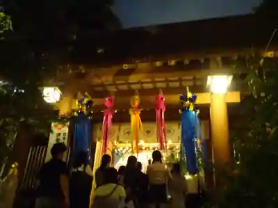 東京大神宮の山門・神門