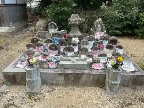 薬師如来堂(滋賀県)