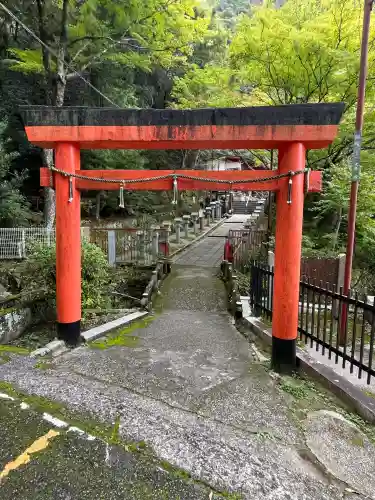 満願滝弁財天(大阪府)