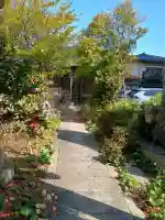 赤鹿稲荷神社の{uncategorized: "未分類", other: "その他", undefined: "問題あり", building: "その他建物", grave: "お墓", sacred_gate: "鳥居", guardian: "狛犬", statue: "像", buddha: "仏像", history: "歴史", nature: "自然", garden: "庭園", animal: "動物", pagoda: "塔", temizu: "手水舎", mountain_gate: "山門・神門", sanctuary: "本殿・本堂", subordinate: "末社・摂社", art: "芸術", scenery: "景色", jizo: "地蔵", ema: "絵馬", goshuin: "御朱印", omikuji: "おみくじ", items: "授与品その他", amulet: "お守り", goshuincho: "御朱印帳", eats: "食事", festival: "お祭り", votive_dance: "神楽", shichigosan: "七五三参", wedding: "結婚式", experience: "体験その他", initially: "初詣", around: "周辺", anti_infection: "感染症対策"}