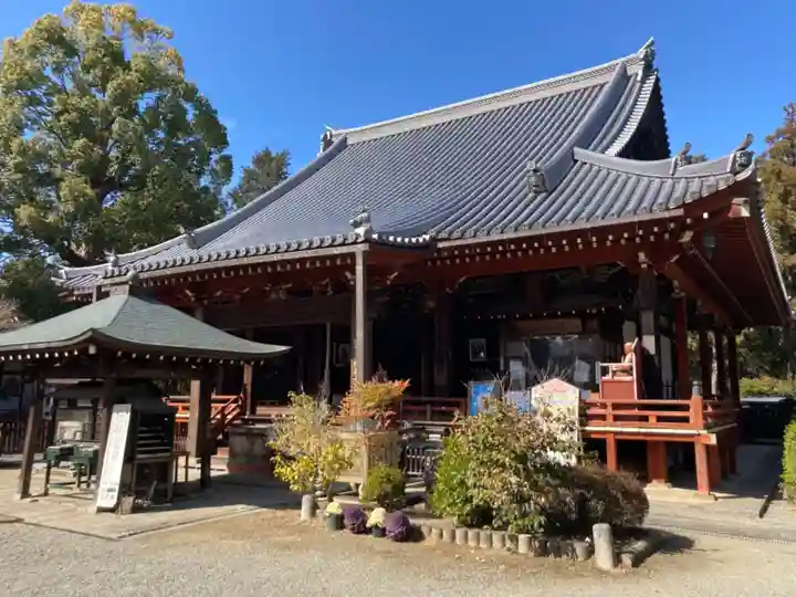 久米寺の本殿・本堂
