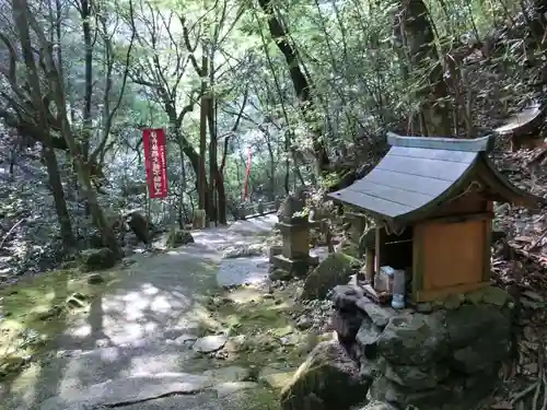 大本山七宝瀧寺の周辺