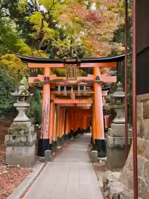 伏見稲荷大社　御膳谷奉拝所(京都府)