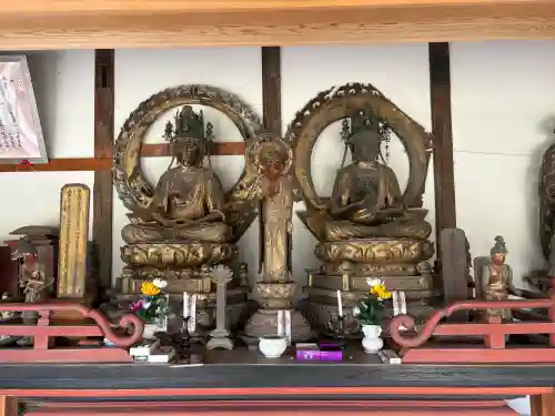 光巌寺の{uncategorized: "未分類", other: "その他", undefined: "問題あり", building: "その他建物", grave: "お墓", sacred_gate: "鳥居", guardian: "狛犬", statue: "像", buddha: "仏像", history: "歴史", nature: "自然", garden: "庭園", animal: "動物", pagoda: "塔", temizu: "手水舎", mountain_gate: "山門・神門", sanctuary: "本殿・本堂", subordinate: "末社・摂社", art: "芸術", scenery: "景色", jizo: "地蔵", ema: "絵馬", goshuin: "御朱印", omikuji: "おみくじ", items: "授与品その他", amulet: "お守り", goshuincho: "御朱印帳", eats: "食事", festival: "お祭り", votive_dance: "神楽", shichigosan: "七五三参", wedding: "結婚式", experience: "体験その他", initially: "初詣", around: "周辺", anti_infection: "感染症対策"}