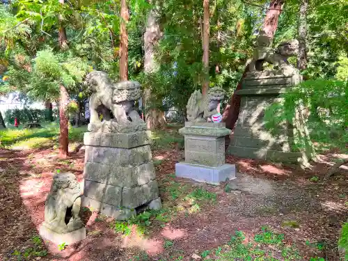 猿賀神社の狛犬