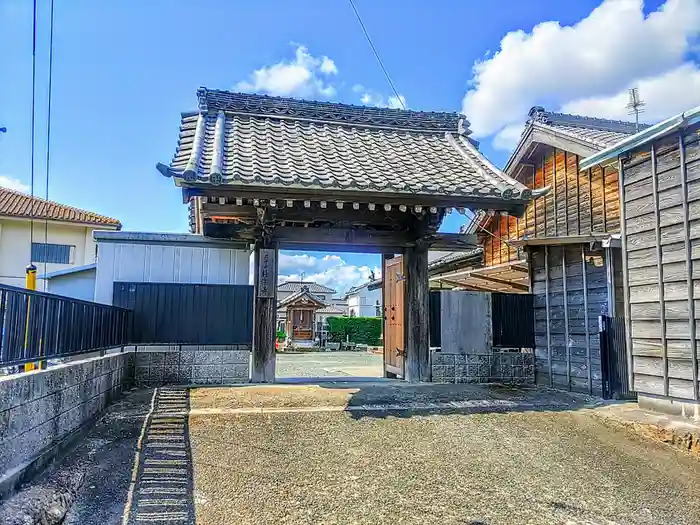 極楽寺の山門